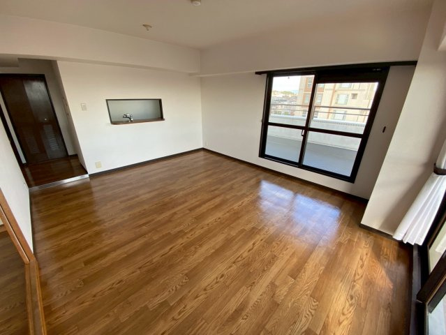 カサセルバ甲南山手の居間・リビング