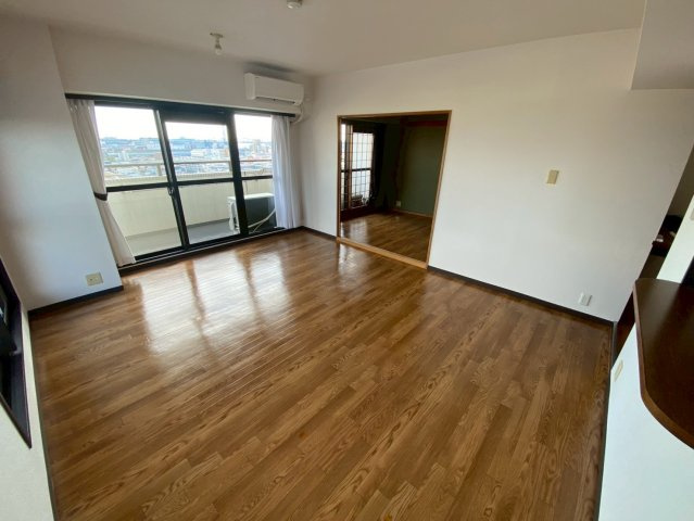 カサセルバ甲南山手の居間・リビング