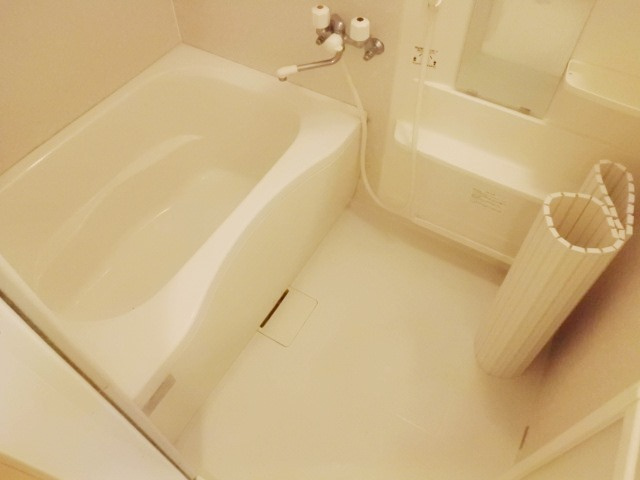 ドミール（下落合5丁目）の浴室