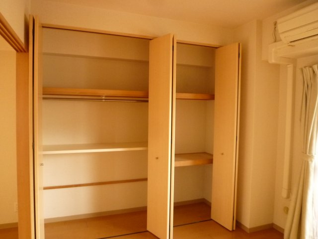 ロイヤルヒルⅡの収納