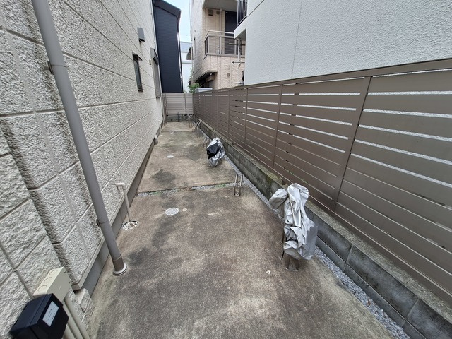 メゾン　プラージュのその他共用部分|ラック付き駐輪場