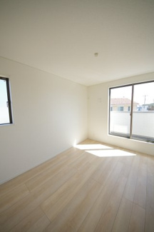 【洋室】 | 【仲介手数料無料！！】府中市日新町４丁目　新築戸建て（全7棟）2号棟　4990万円