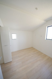 【洋室】 | 【仲介手数料無料！！】府中市日新町４丁目　新築戸建て（全7棟）2号棟　4990万円