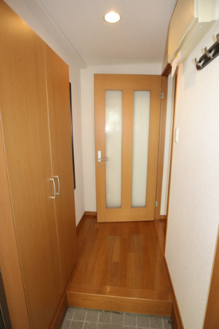 ホワイトヒルズＮの玄関|※他部屋参考写真