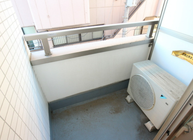 ホワイトヒルズＮのバルコニー|※他部屋参考写真