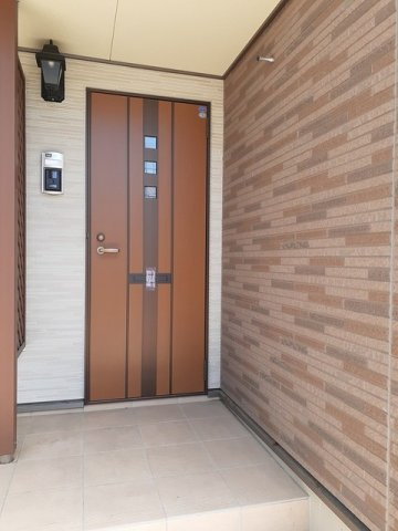 トイロ　蔵子　Ａの玄関