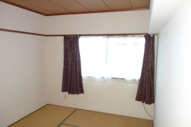 戸塚マンション　E棟の和室