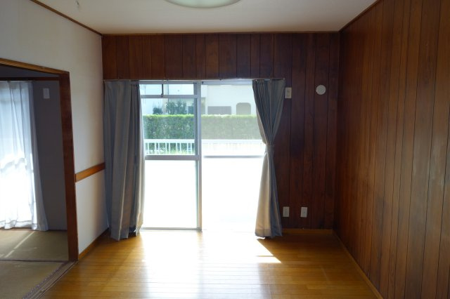 戸塚マンション　E棟の洋室