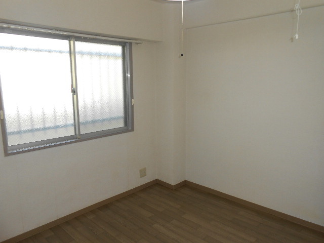 S0955R　ピニエール下田の洋室