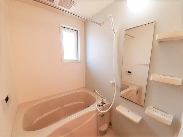 サンシャインアベニューⅡの浴室