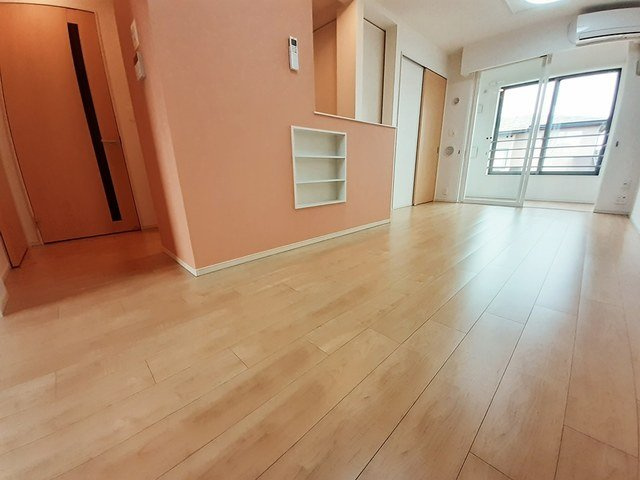 サニーパークの居間・リビング