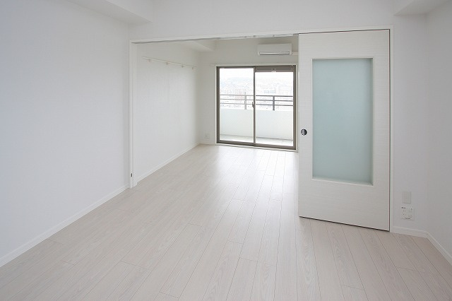 エンクレスト日赤通りの居間・リビング|おしゃれな居間です