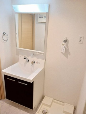 【洗面所】 | プレアデス城北 | 忙しい朝には欠かせない洗面所です