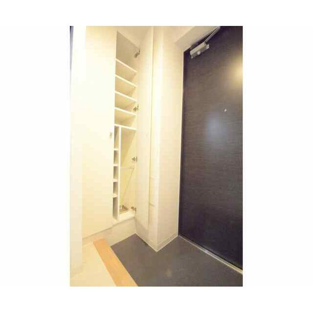 Gradito Ryogokuの玄関