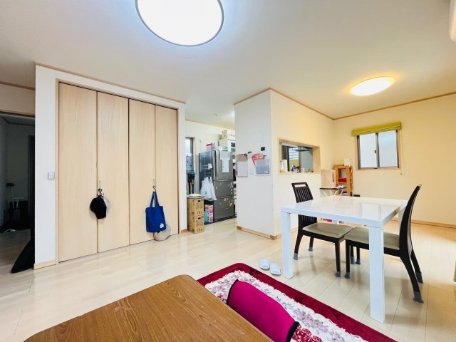 【居間・リビング】 | 熊谷市原島　中古戸建