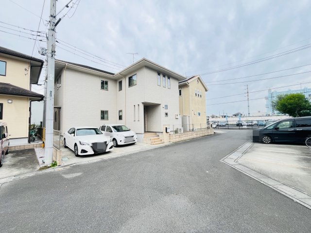 【前面道路含む現地写真】 | 熊谷市原島　中古戸建