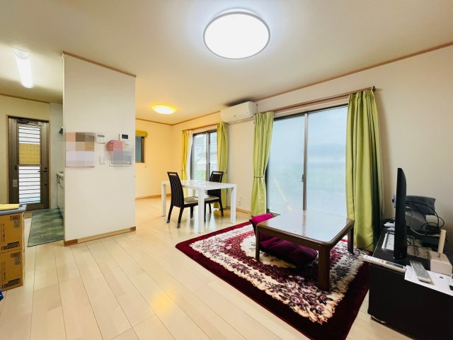 【居間・リビング】 | 熊谷市原島　中古戸建