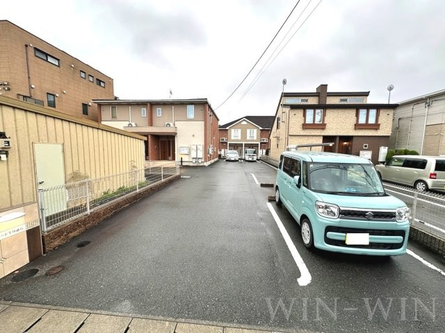 プロムナード牛川通 Gの駐車場