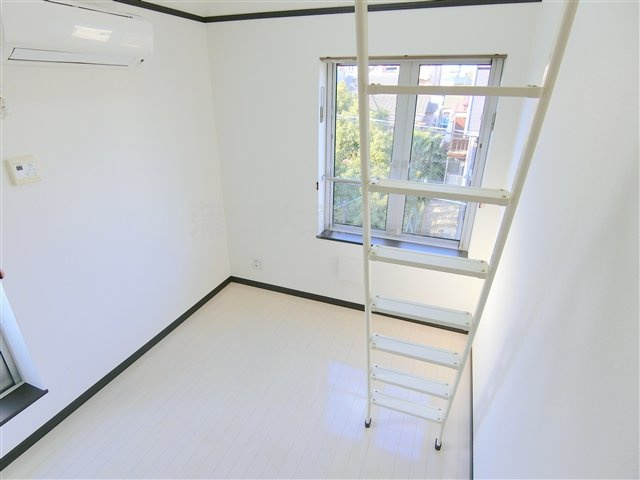 エスポワール羽田壱番館の居間・リビング