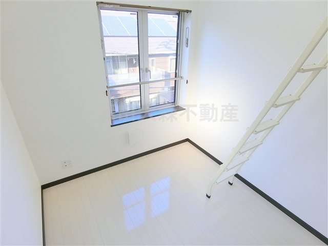 エスポワール羽田壱番館の居間・リビング