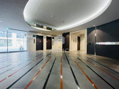 【ロビー】 | SERENiTE北浜