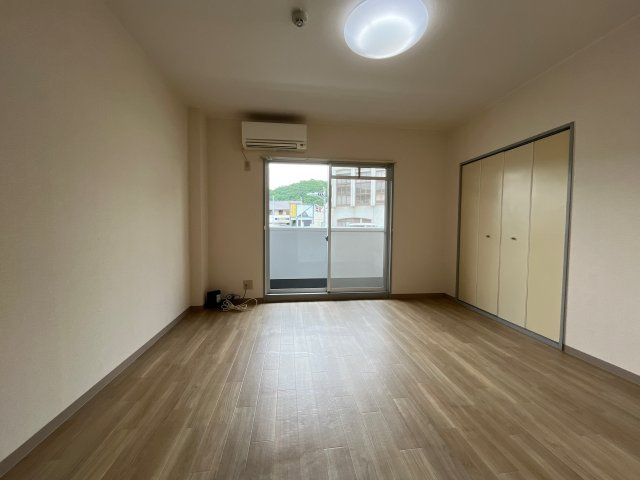 クレアトゥールOTUKAの居間・リビング