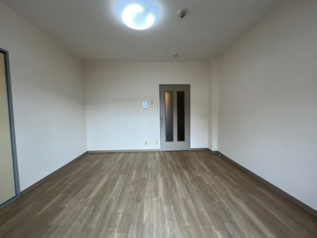 クレアトゥールOTUKAの居間・リビング