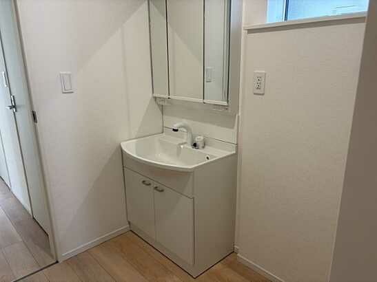 【独立洗面台】