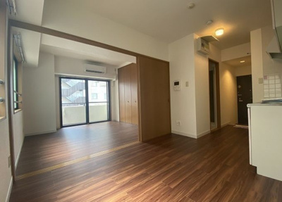 【居間・リビング】 | コモドール雷門 | ゆったりとした居間です