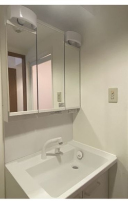 【独立洗面台】 | コモドール雷門 | 独立洗面化粧台が付いています