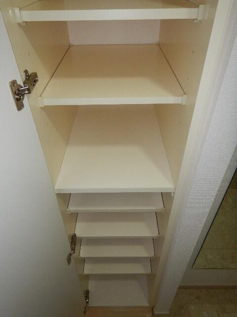 ガラ・ステーション岩本町Ｎｏｒｔｈの収納