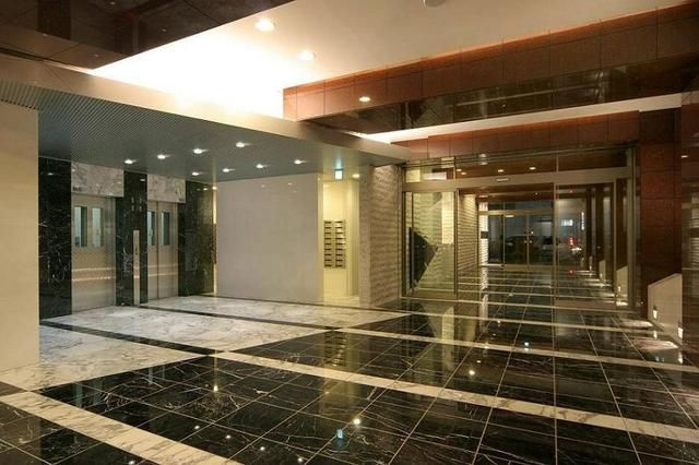 ガラ・ステーション岩本町Ｎｏｒｔｈのエントランス