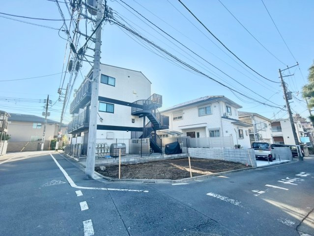 板橋区西台3丁目　建築条件付き売地の前面道路含む現地写真|2025.11.17撮影

現地ご見学希望・資料請求などお気軽にお問い合わせ下さい！
03-5990-5201