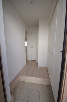 【玄関】 | 【仲介手数料無料！！】府中市日新町４丁目　新築戸建て（全7棟）5号棟　4690万円