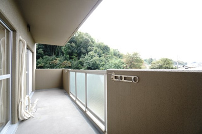 【バルコニー】 | 【上質リノベ】サーパス沼田 | 現地（2025年11月1日9：00頃）撮影