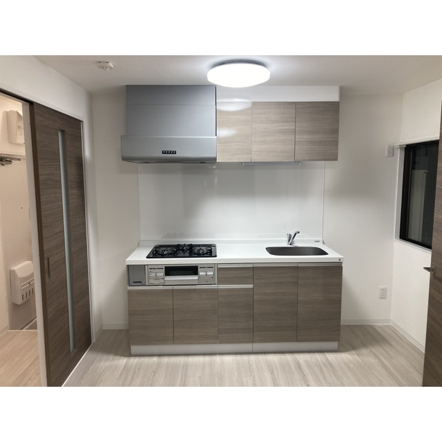 ITOハイツのキッチン|コンパクトなキッチンで掃除もラクラク