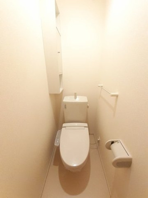 【トイレ】 | エルハーベン加茂宮Ｂ | 清潔感のあるトイレです