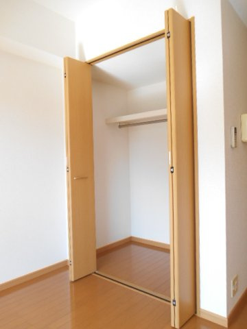 エレガンラルジュⅡの収納|大きなものも収納できそうです