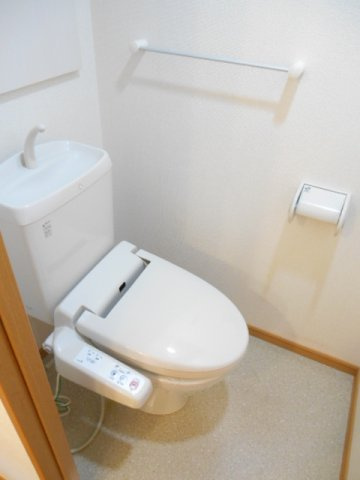 エレガンラルジュⅡのトイレ|清潔感のあるトイレです