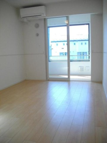 フルール・エトワールⅡの居間・リビング