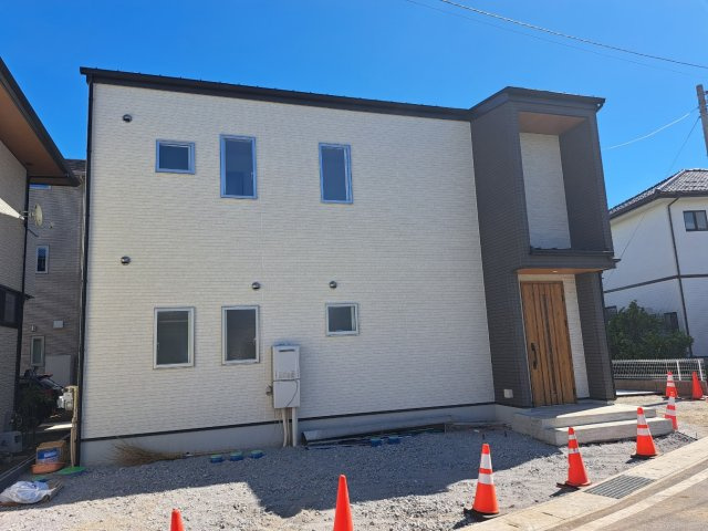 高崎市上佐野町　（未入居）3200の外観