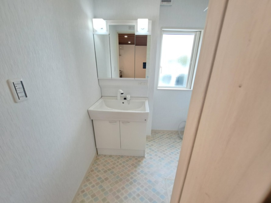 高崎市上佐野町　（未入居）3200の独立洗面台