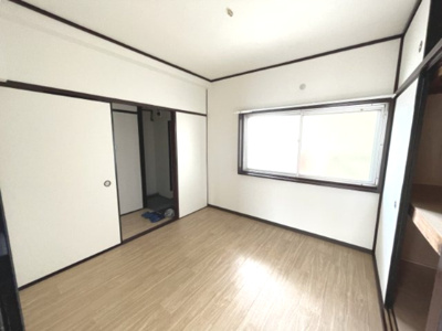 【洋室】 | グレースマンション | 落ち着いた色調の洋室です