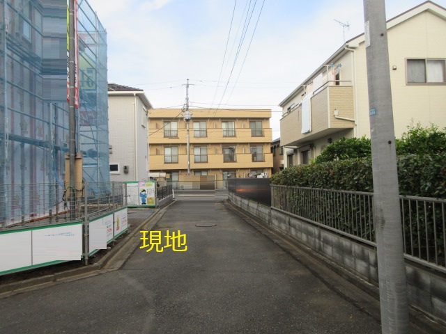 【仲介手数料無料】新築戸建　東松山市本町1-12-25（全1棟）の前面道路含む現地写真