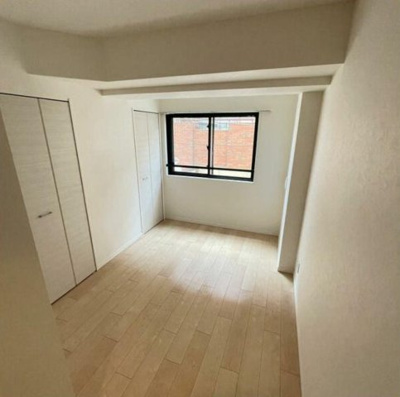 【寝室】 | MON CHATON | 広くて明るい寝室