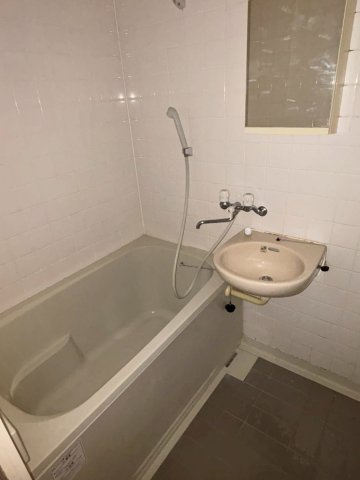 美山フラッツの浴室