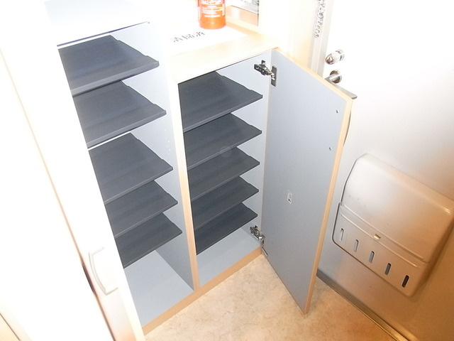 ジークレフ王子の玄関|シューズボックス