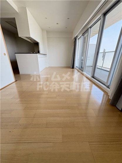 【居間・リビング】 | メイツブラン九条駅前