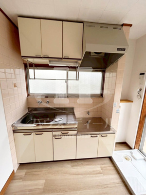 【キッチン】 | 第ニ泉ハイツ | お料理しやすいキッチンです