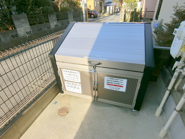 ｌｏｇｅｍｅｎｔ　ｔｏｕ　ｔｏｕ(ロジュマントゥトゥ)のその他共用部分|☆ゴミ収集コンテナ☆